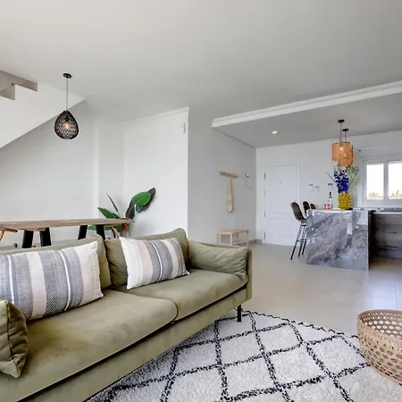 아파트 Penthouse Belisimo - Gerenoveerd Met Balkon & Zeezicht *