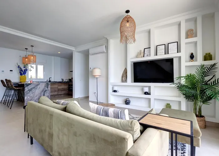 Apartment Penthouse Belisimo - Gerenoveerd Met Balkon & Zeezicht