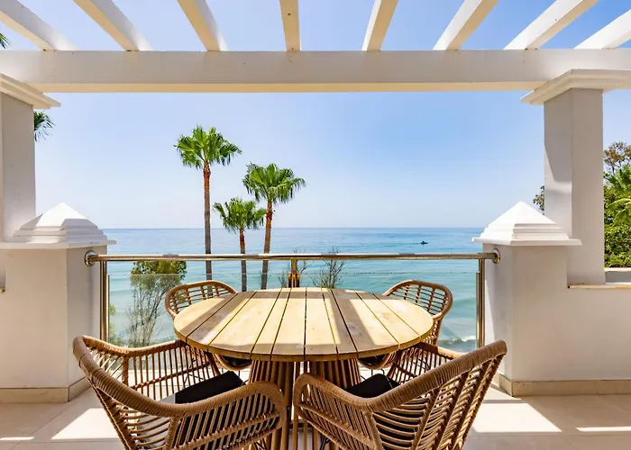 Penthouse Belisimo - Gerenoveerd Met Balkon & Zeezicht *