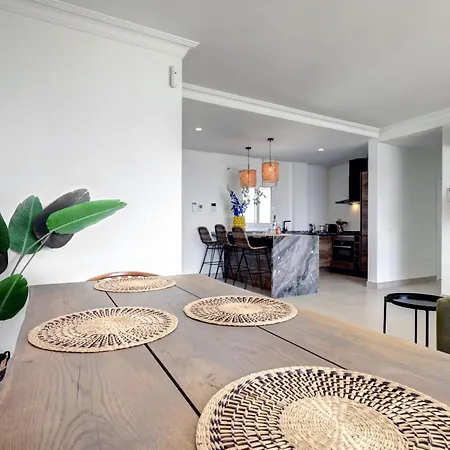 Appartement Penthouse Belisimo - Gerenoveerd Met Balkon & Zeezicht
