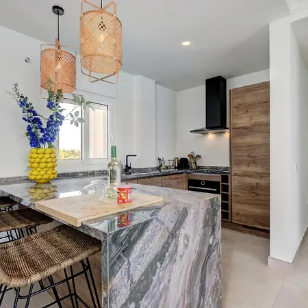 Appartement Penthouse Belisimo - Gerenoveerd Met Balkon & Zeezicht *