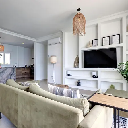 Appartement Penthouse Belisimo - Gerenoveerd Met Balkon & Zeezicht