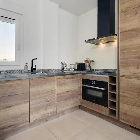 Penthouse Belisimo - Gerenoveerd Met Balkon&zeezicht *